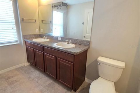 Townhouse in Riverview, Florida 3 bedrooms, 179.12 sq.m. № 2230537 - photo 18
