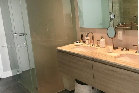 Condominio en venta en Miami, Florida, 1 dormitorio, 73.39 m2 № 1693884 - foto 21