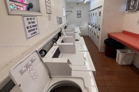 Copropriété à louer à Palmetto Bay, Floride: 2 chambres, 72.19 m2 № 1997544 - photo 21