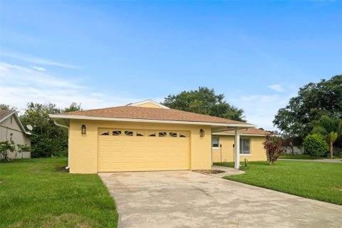 House in Orlando, Florida 3 bedrooms, 174.01 sq.m. № 1833576 - photo 11