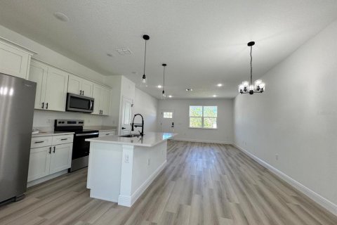Casa en venta en Citrus Springs, Florida, 4 dormitorios, 143.81 m2 № 1586289 - foto 6