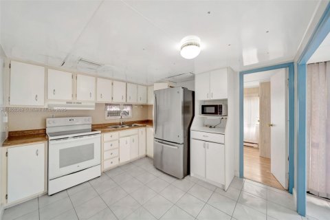 Appartement à louer à Hallandale Beach, Floride: 2 chambres № 1935730 - photo 21