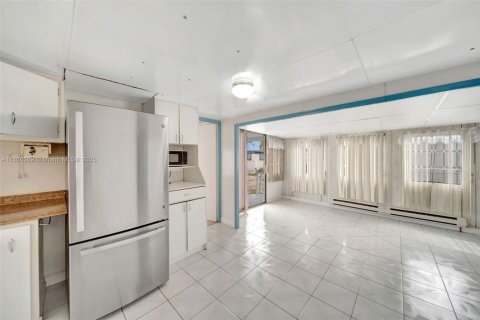 Appartement à louer à Hallandale Beach, Floride: 2 chambres № 1935730 - photo 24