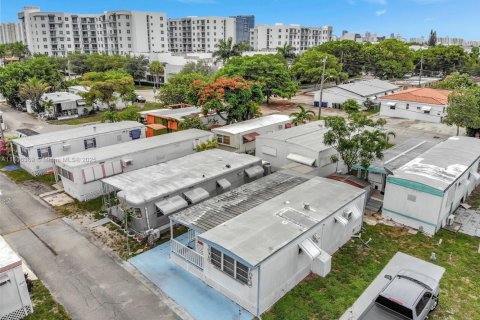 Appartement à louer à Hallandale Beach, Floride: 2 chambres № 1935730 - photo 27