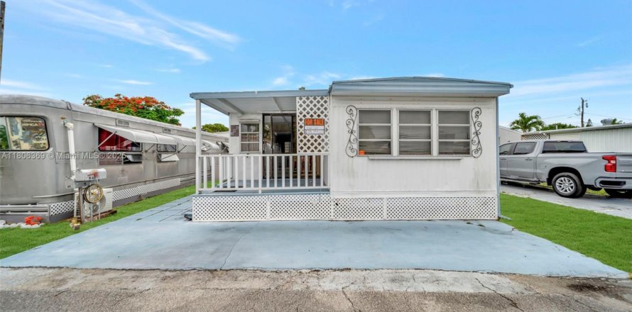 Appartement à Hallandale Beach, Floride 2 chambres № 1935730