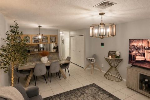 Купить таунхаус в Тампа, Флорида 11 комнат, 132.39м2, № 2148771 - фото 6