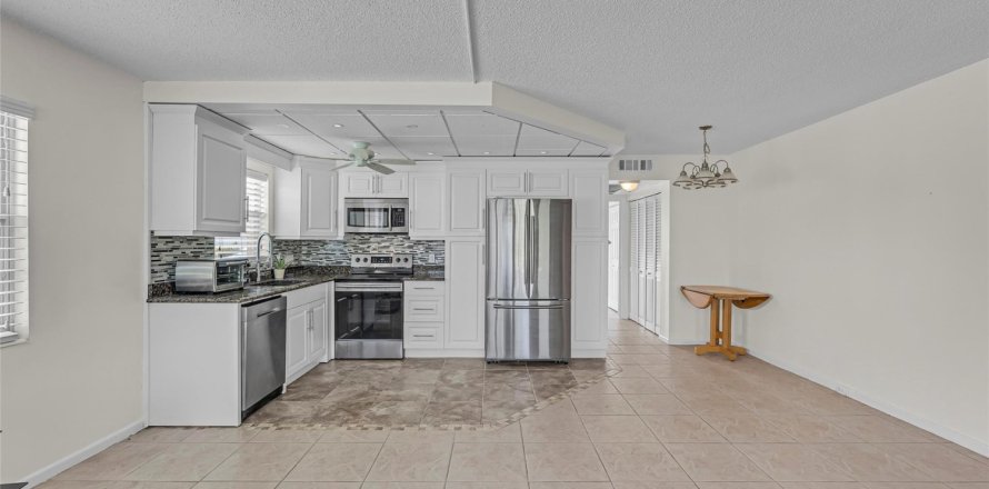 Condo in Deerfield Beach, Florida, 1 bedroom  № 1160333