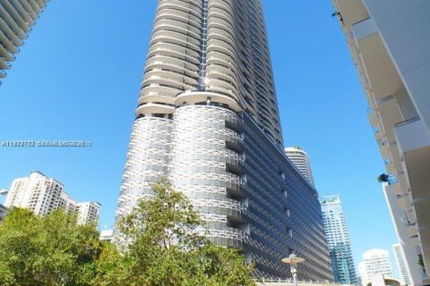 Condo in Miami, Florida, 1 bedroom  № 2079505 - photo 8
