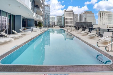 Condo in Miami, Florida, 1 bedroom  № 2079505 - photo 9