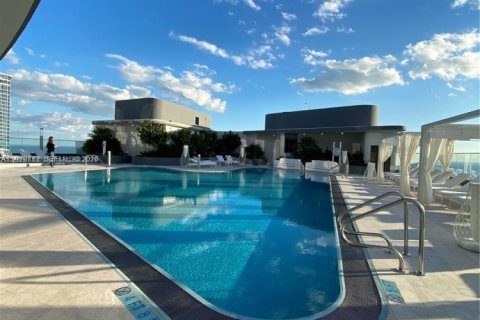 Condo in Miami, Florida, 1 bedroom  № 2079505 - photo 15