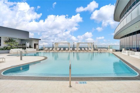 Condo in Miami, Florida, 1 bedroom  № 2079505 - photo 11