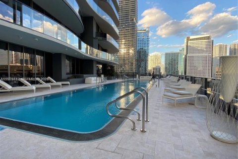 Condo in Miami, Florida, 1 bedroom  № 2079505 - photo 13