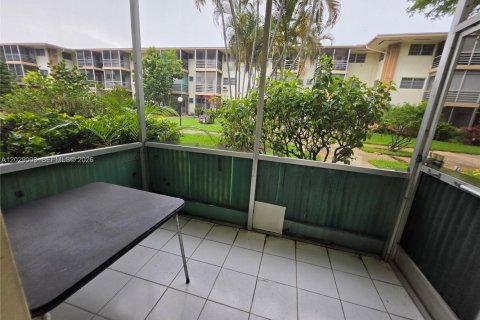 Copropriété à vendre à Miami, Floride: 1 chambre, 63.92 m2 № 2085879 - photo 19