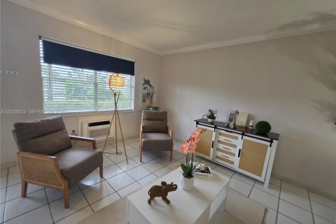 Copropriété à vendre à Miami, Floride: 1 chambre, 63.92 m2 № 2085879 - photo 16