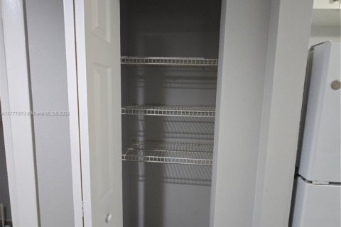 Copropriété à louer à Coral Springs, Floride: 2 chambres, 81.75 m2 № 1978775 - photo 7