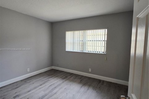 Copropriété à louer à Coral Springs, Floride: 2 chambres, 81.75 m2 № 1978775 - photo 10