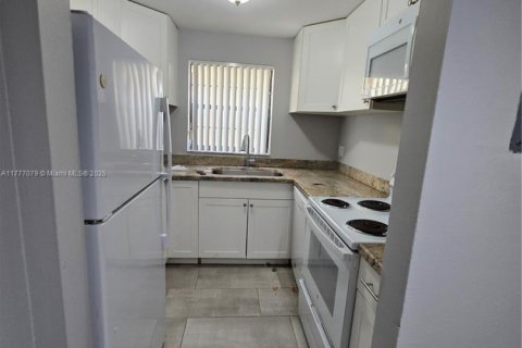 Condo à Coral Springs, Floride, 2 chambres  № 1978775