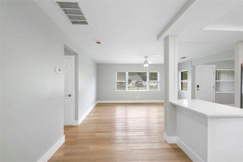 Купить виллу или дом в Дебари, Флорида 7 комнат, 112.97м2, № 1907649 - фото 10
