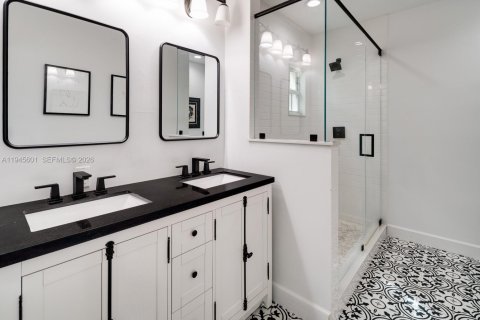 Townhouse in Miami, Florida 3 bedrooms, 157.93 sq.m. № 2005026 - photo 21