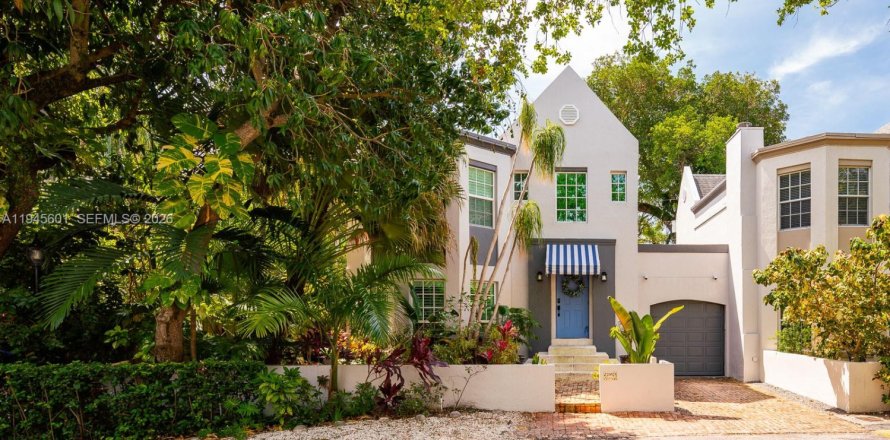 Townhouse in Miami, Florida 3 bedrooms, 157.93 sq.m. № 2005026
