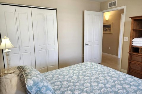 Condo in Punta Gorda, Florida, 3 bedrooms № 2118520 - photo 11