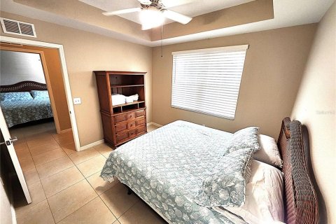 Condo in Punta Gorda, Florida, 3 bedrooms № 2118520 - photo 9