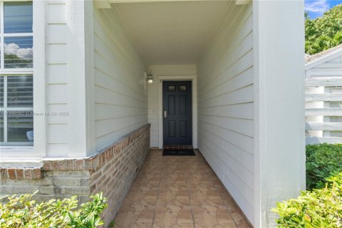 Touwnhouse à louer à Miami, Floride: 2 chambres, 90.95 m2 № 1939162 - photo 3