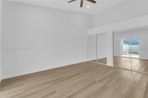 Touwnhouse à louer à Miami, Floride: 2 chambres, 90.95 m2 № 1939162 - photo 10