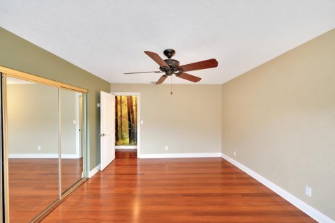 Condo in Fort Lauderdale, Florida, 2 bedrooms  № 2389580 - photo 12