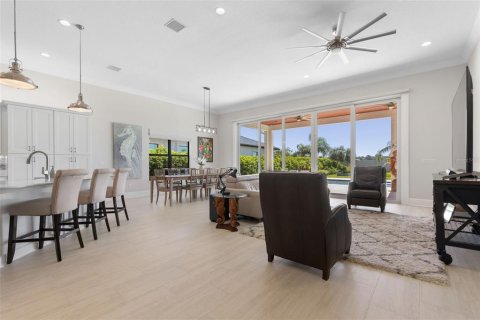 Villa ou maison à vendre à Palm Coast, Floride: 3 chambres, 273.97 m2 № 2419151 - photo 5
