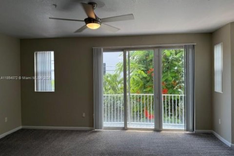 House in Wilton Manors, Florida 3 bedrooms, 203.08 sq.m. № 1874758 - photo 13