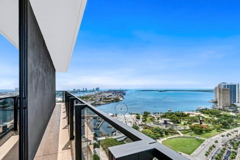 Condo in Miami, Florida, 1 bedroom № 2246586