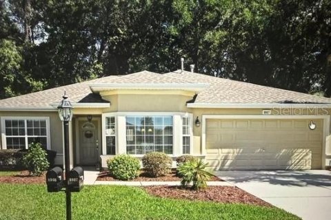 House in Summerfield, Florida 2 bedrooms, 140 sq.m. № 2321341