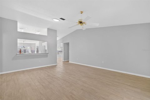 Villa ou maison à vendre à Summerfield, Floride: 2 chambres, 140 m2 № 2321341 - photo 9
