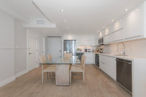Condominio en alquiler en Miami Beach, Florida, 1 dormitorio, 83.61 m2 № 1953443 - foto 15