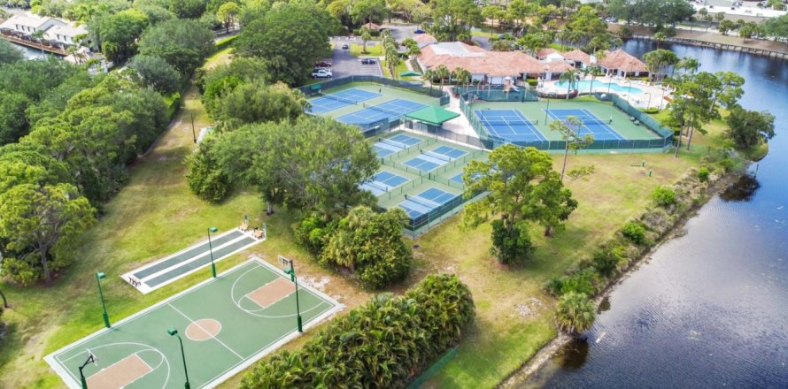 Townhouse in West Palm Beach, Florida 3 bedrooms, 127.37 sq.m. № 1142364