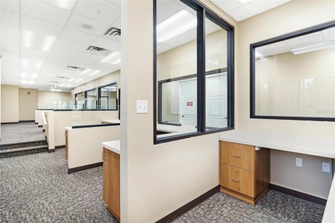 Immobilier commercial à louer à Leesburg, Floride: 492.38 m2 № 962540 - photo 18