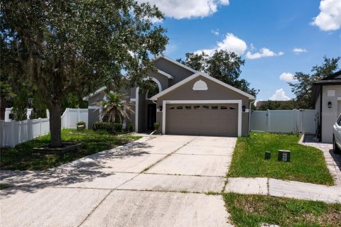 House in Orlando, Florida 4 bedrooms, 202.53 sq.m. № 2215888 - photo 22