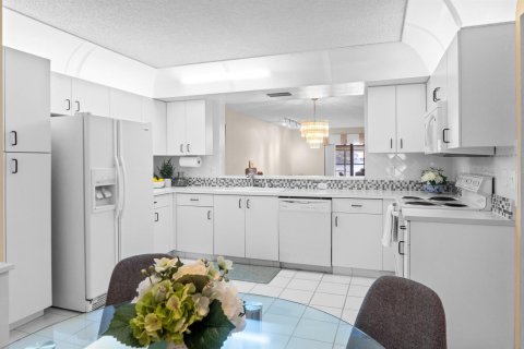 Copropriété à vendre à Boynton Beach, Floride: 2 chambres, 139.17 m2 № 2077540 - photo 17