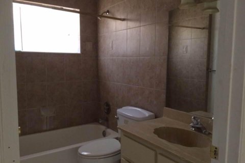 Apartment in West Palm Beach, Florida 2 bedrooms, 106.09 sq.m. № 2424599 - photo 8