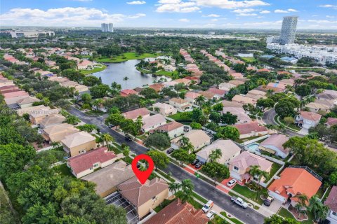 Купить виллу или дом в Санрайз, Флорида 4 спальни, 242.66м2, № 1954080 - фото 29