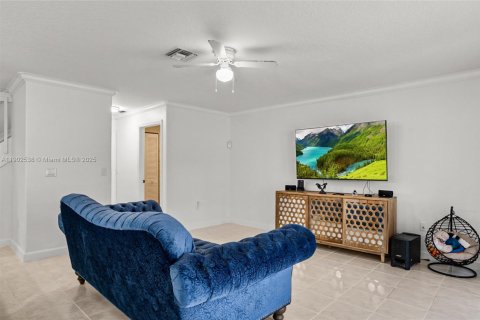 Купить виллу или дом в Санрайз, Флорида 4 спальни, 242.66м2, № 1954080 - фото 13