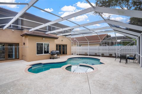 Купить виллу или дом в Санрайз, Флорида 4 спальни, 242.66м2, № 1954080 - фото 28