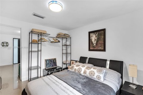 Villa ou maison à louer à Miami, Floride: 3 chambres № 2168675 - photo 8