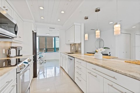 Condo in Clearwater, Florida, 2 bedrooms № 2230412 - photo 6