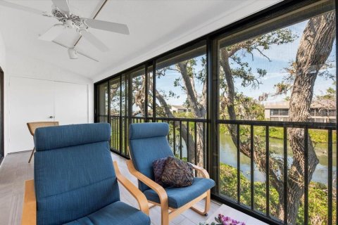Condo in Sarasota, Florida, 2 bedrooms № 2373088 - photo 27