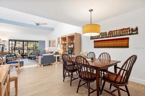 Condo in Sarasota, Florida, 2 bedrooms № 2373088 - photo 10