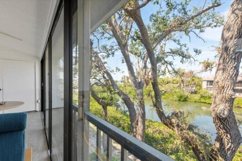 Condo in Sarasota, Florida, 2 bedrooms № 2373088 - photo 29