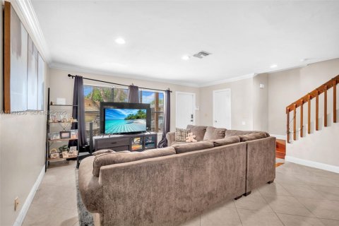 Купить кондоминиум в Помпано-Бич, Флорида 3 спальни, 132.66м2, № 1989800 - фото 12