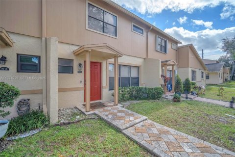 Купить кондоминиум в Помпано-Бич, Флорида 3 спальни, 132.66м2, № 1989800 - фото 3